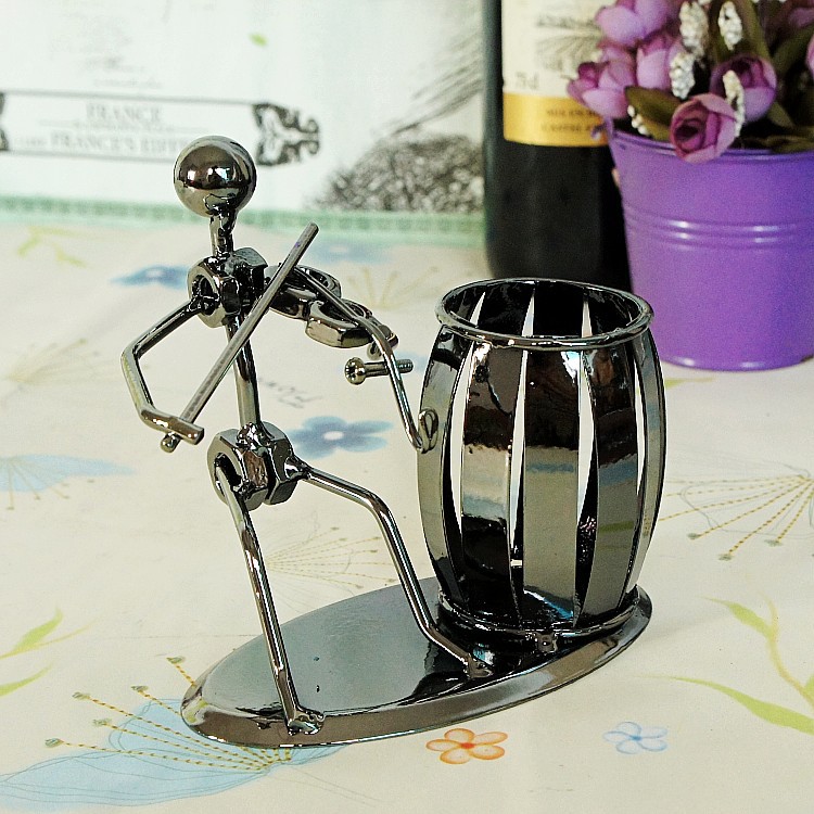 批发创意摆件 铁人音乐笔筒套件 金属工艺品 造型混发c16系列可选