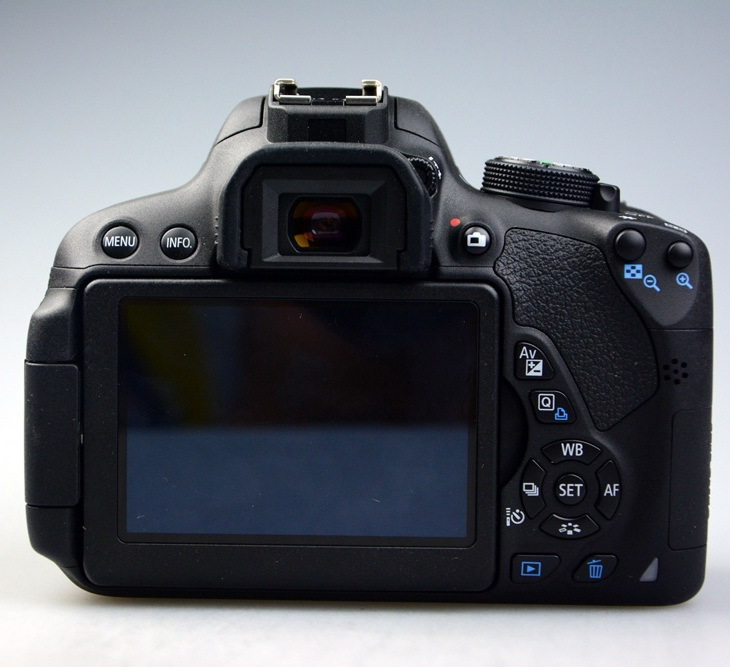 佳能eos 700d套机_佳能eos单反数码相机700d价格?_佳能eos700d怎么用