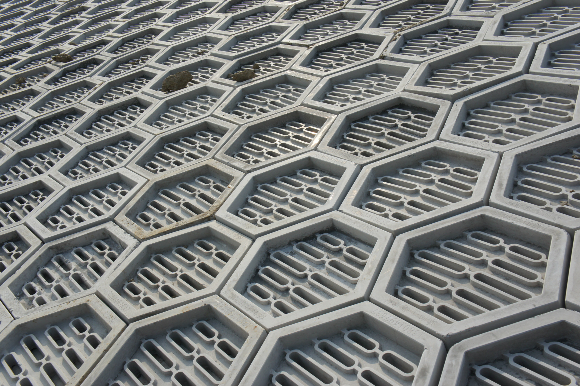 水利河道公路铁路缓坡砖,护坡砖,挡土砖