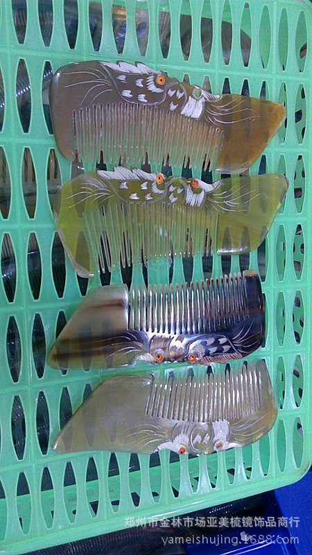 亚美厂家批发18大圆柄白牦牛角梳优质白水牛角梳纯手