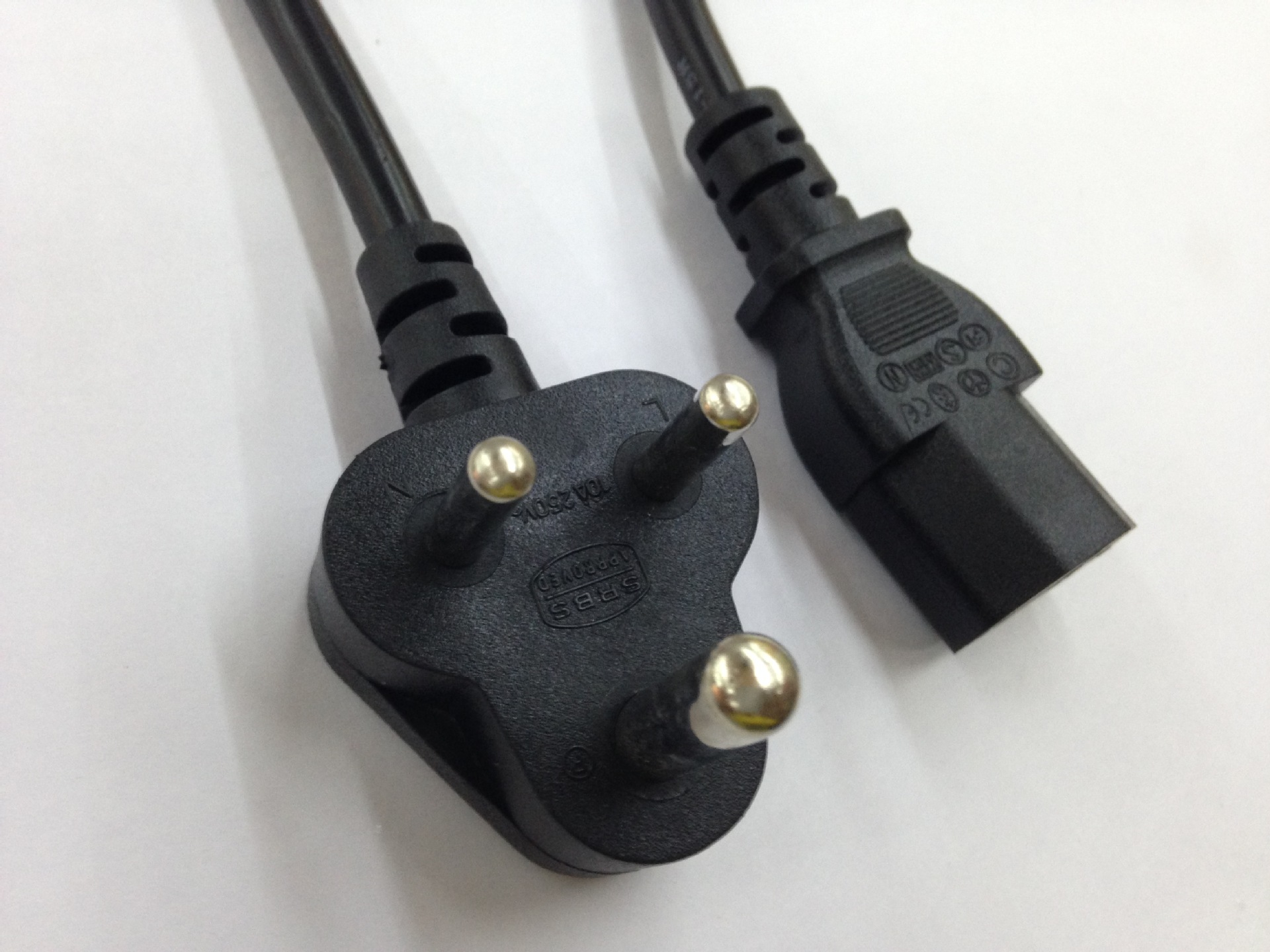 厂家直销 小南非品字尾电源线 南非三插电源线 ce3芯插头线 现货