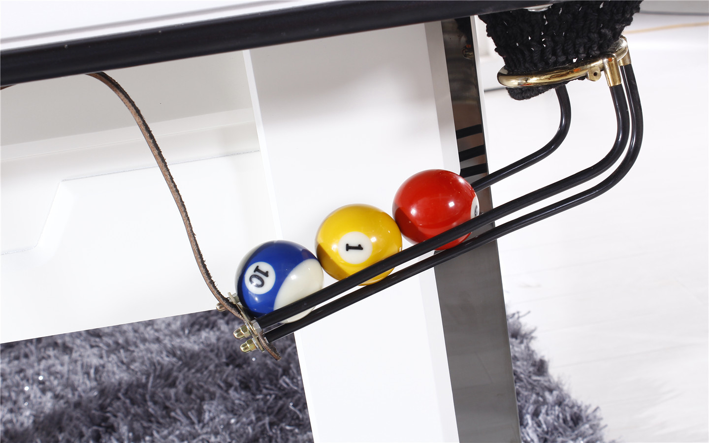 厂家直销一件起批 美式八球球台或台球桌 台球用品 台球桌配件