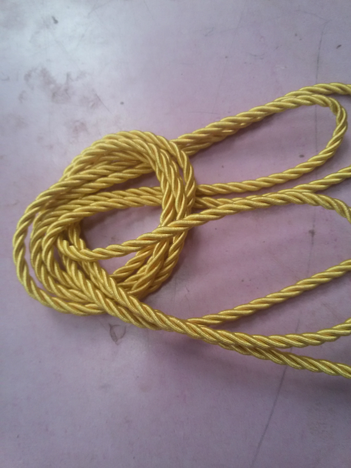 厂家供应 优质黑白彩色三股尼龙绳 人造丝涤纶纽绳 专业制造 现货