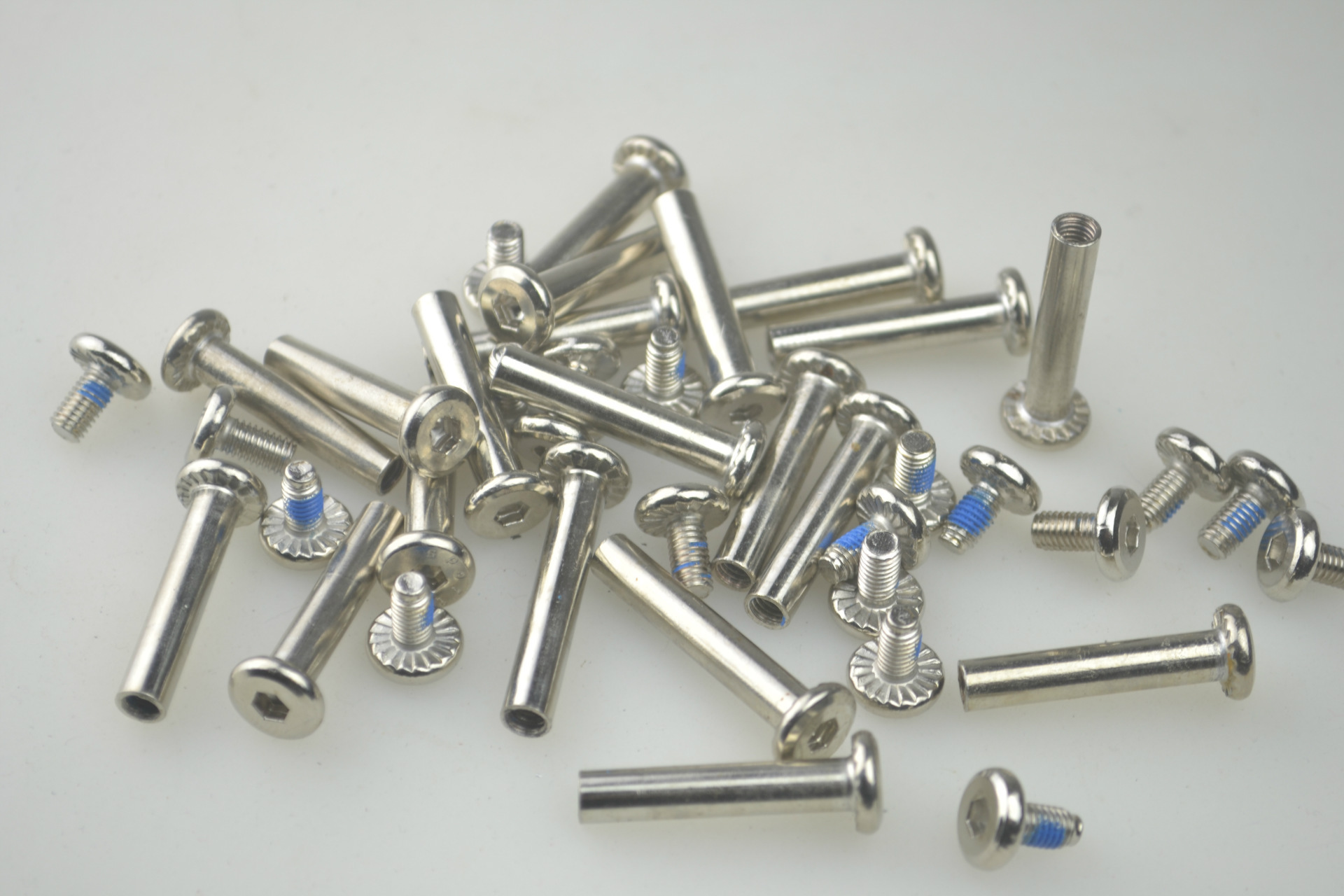 6*36,6*31等各规格滑冰鞋公母螺丝,子母螺丝对锁螺丝