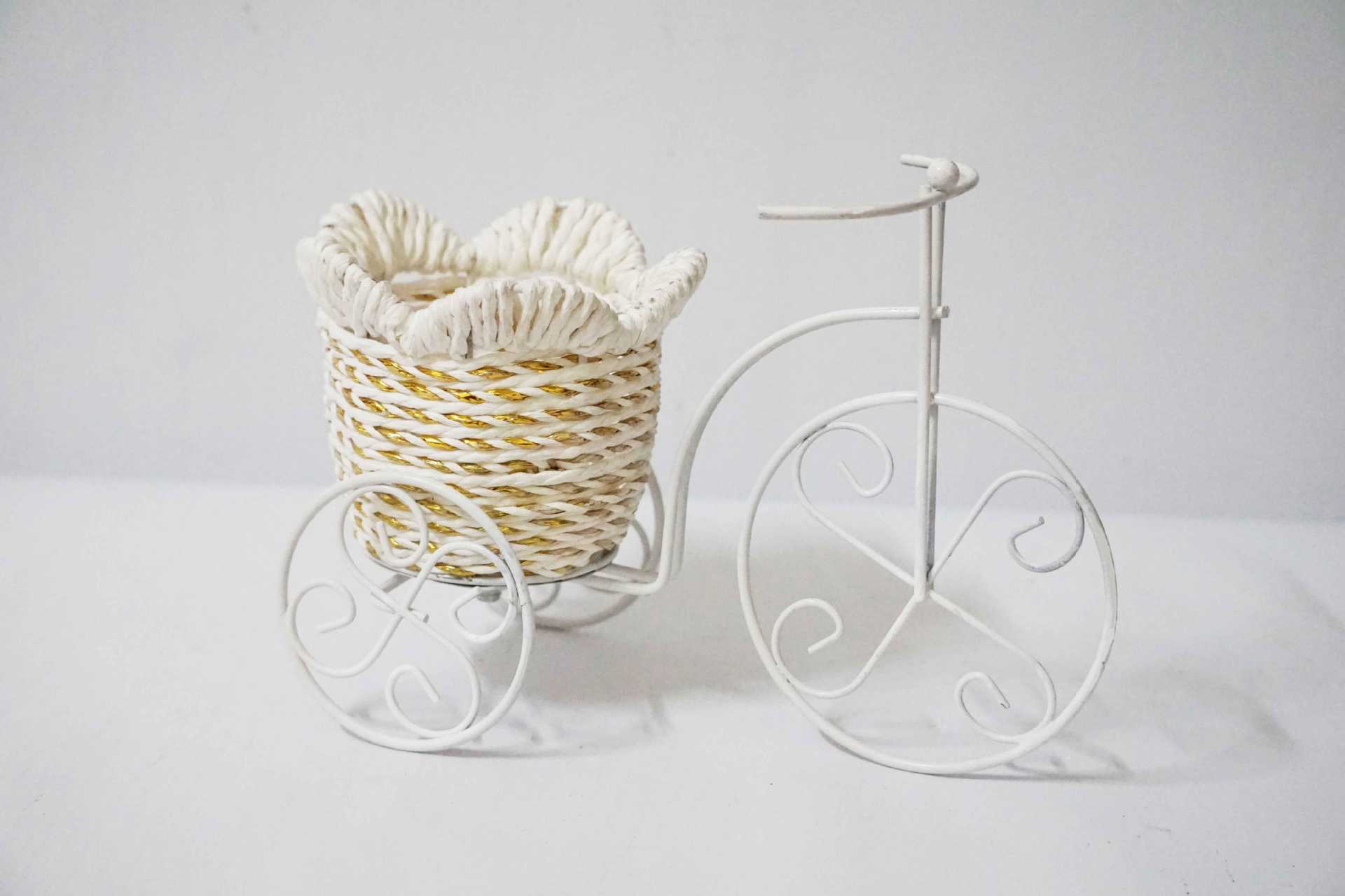 广州厂货欧式花瓶 铁艺花篮三轮车桌面摆件 手工编织工艺品批发