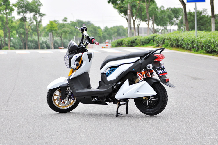 zoomer-x战警 祖玛电动车 电动摩托车 改装 碟刹 真空胎 72v