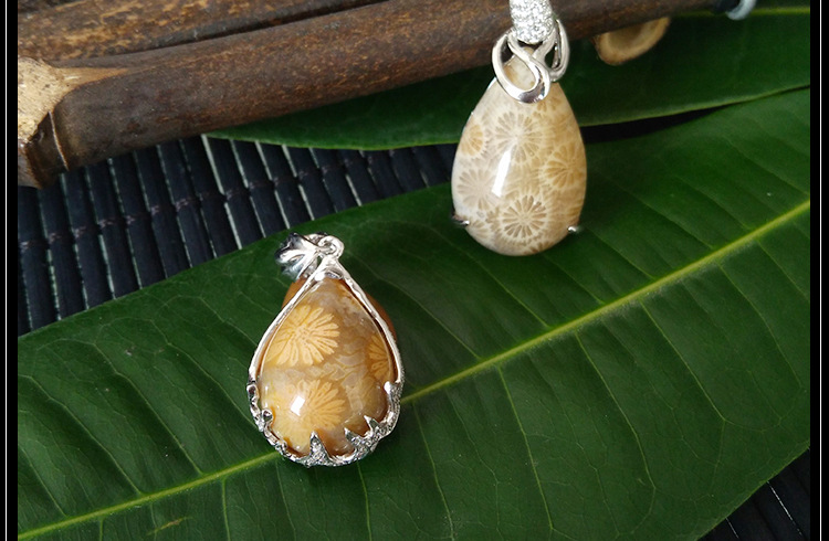 厂家直销***珊瑚玉戒面