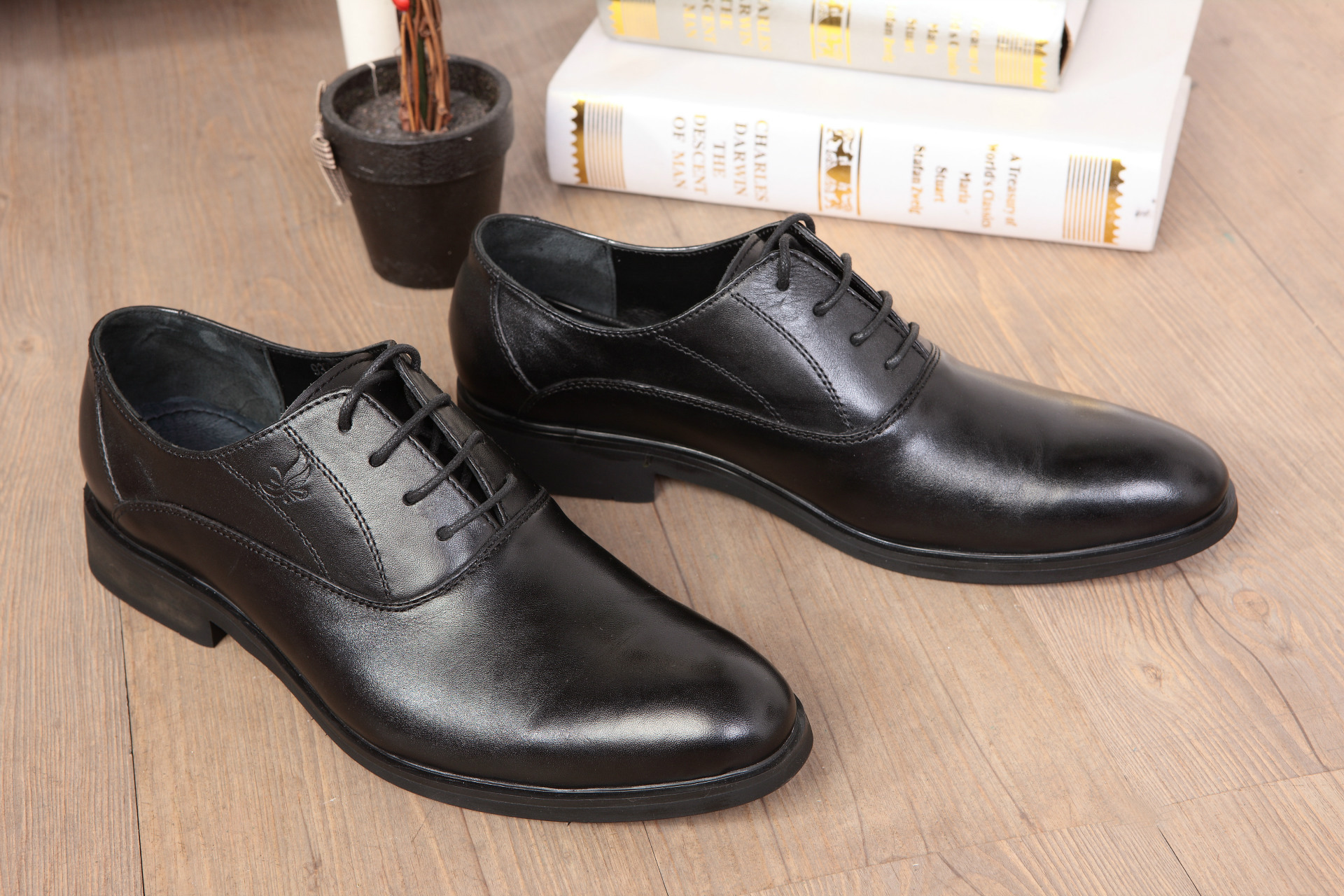 【乐言鞋业】9371商务皮鞋-黑色-实拍