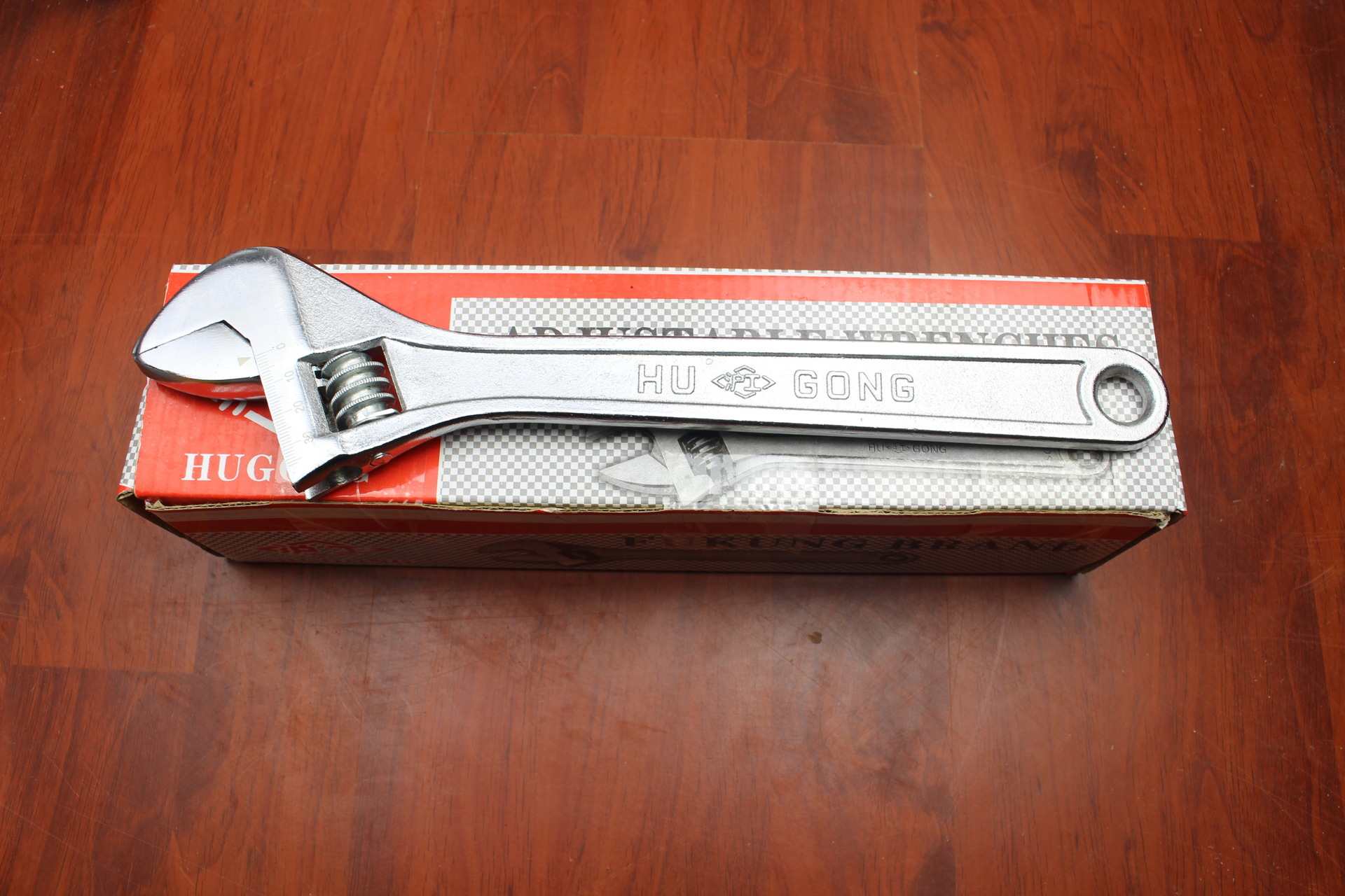 沪工牌活扳手 手动扳手4寸6寸8寸10寸12寸15寸18寸24寸