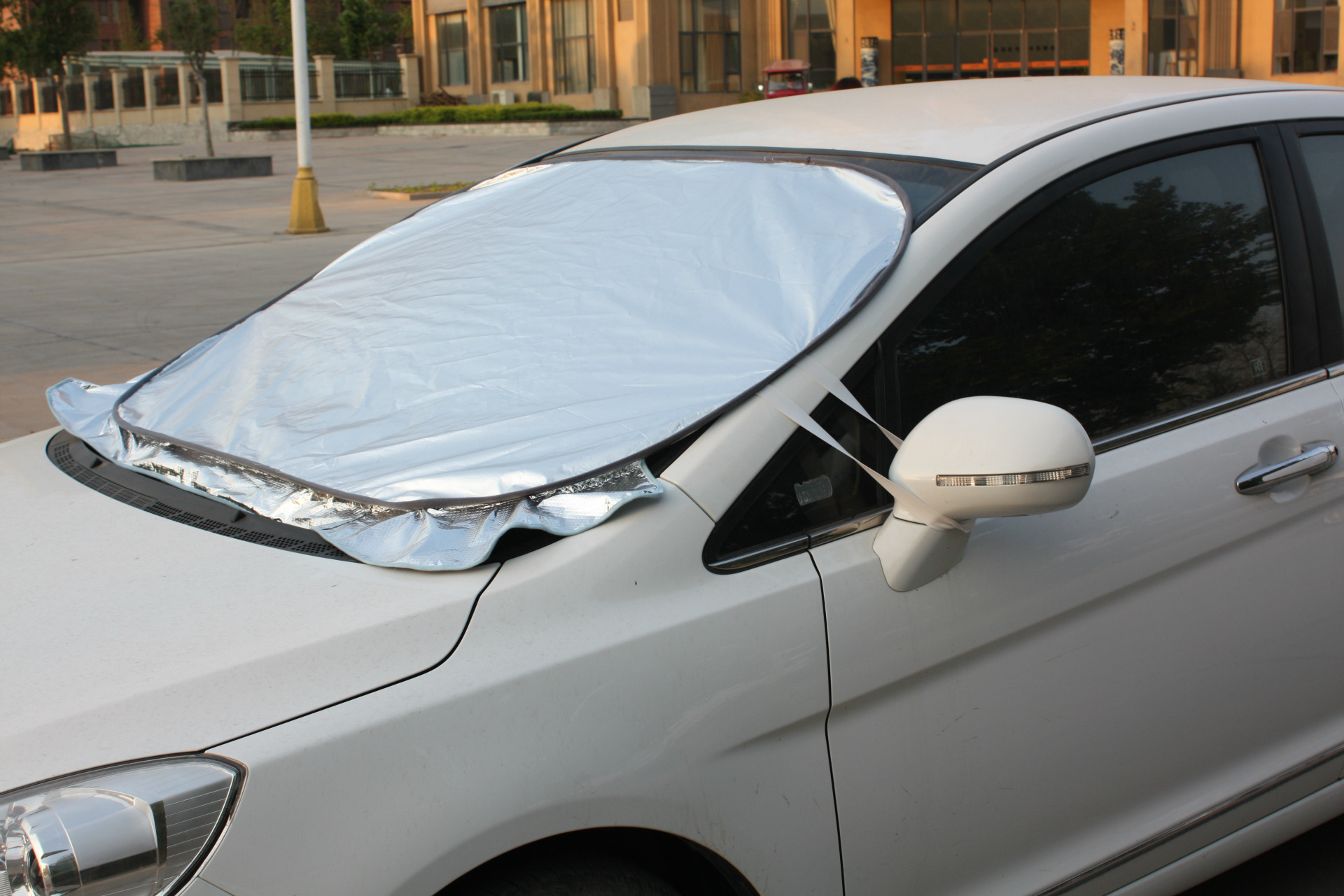 汽车遮阳罩防晒隔热清凉罩铝膜半车衣尖顶折叠太阳伞遮阳伞便捷式