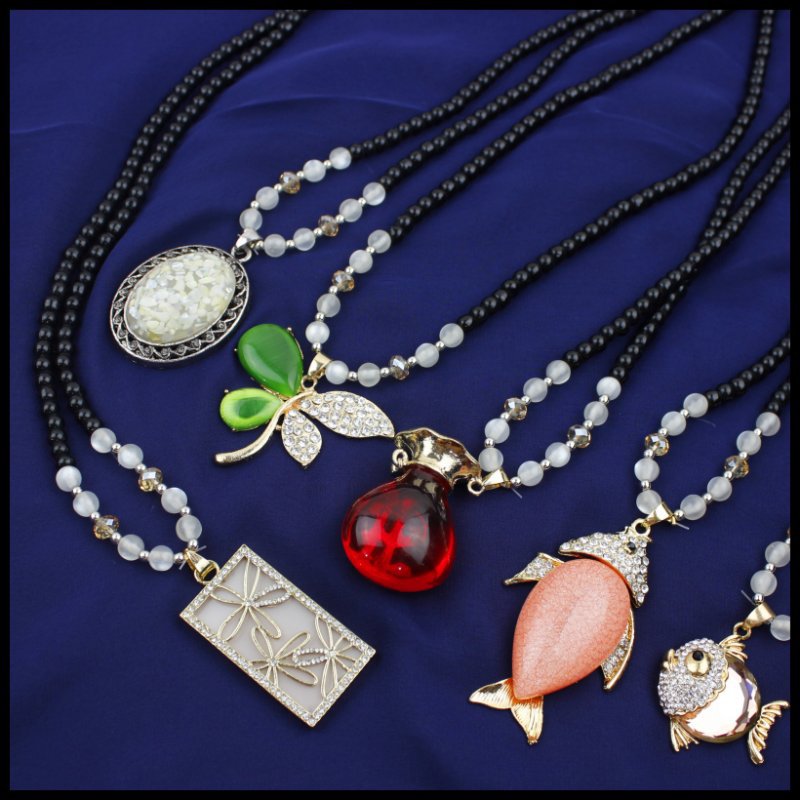 韩版串珠大吊坠 复古民族风水晶项链饰品长款毛衣链秋冬款毛衣链