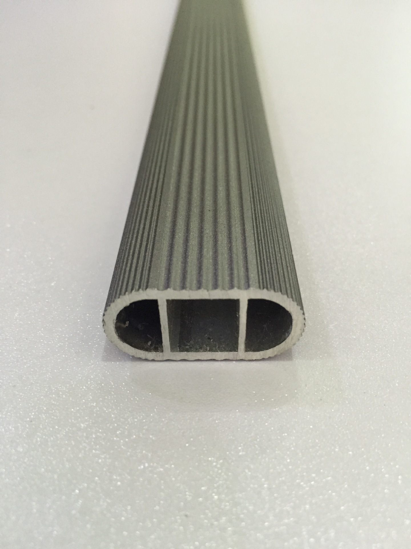 铝合金衣柜挂衣杆 灰横加厚挂衣杆 铝合金加厚挂衣杆 厂家直销