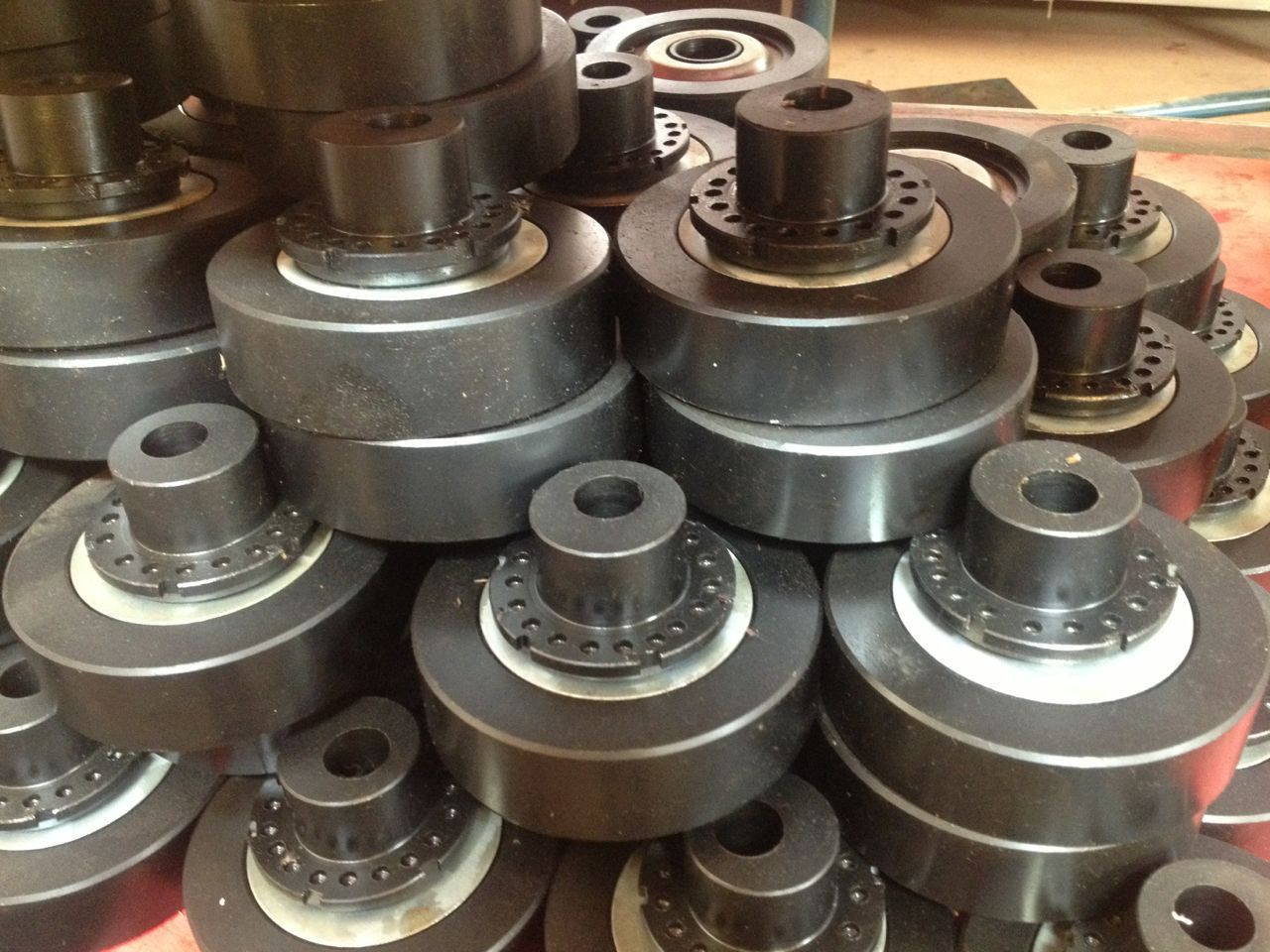 【厂家直销】 宝达背轮 电梯配件 质量保证 施工升降机配件