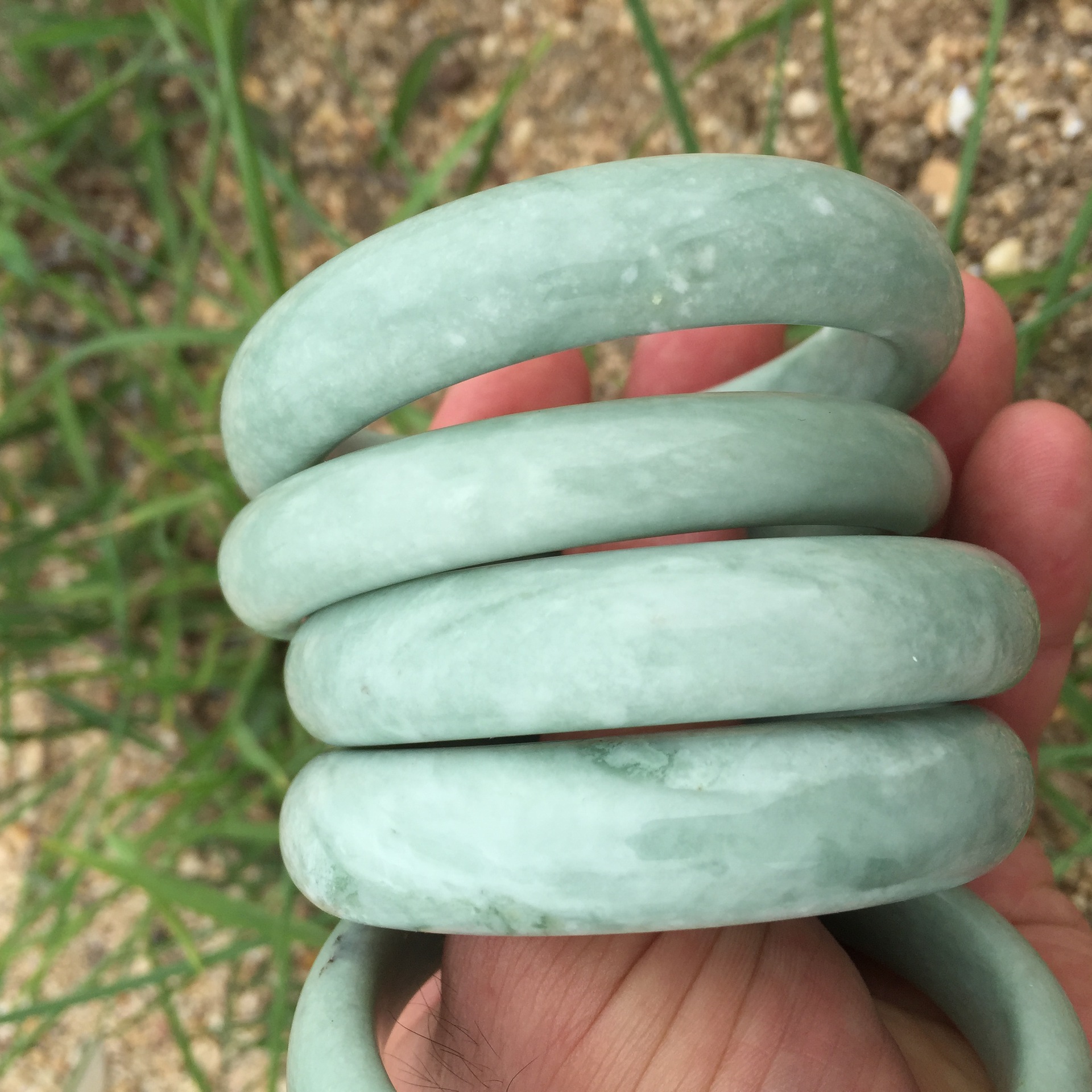 厂家直销天然玉石鲁山绿 仿翡翠挂件 大理石玉手镯玉器礼品地摊货