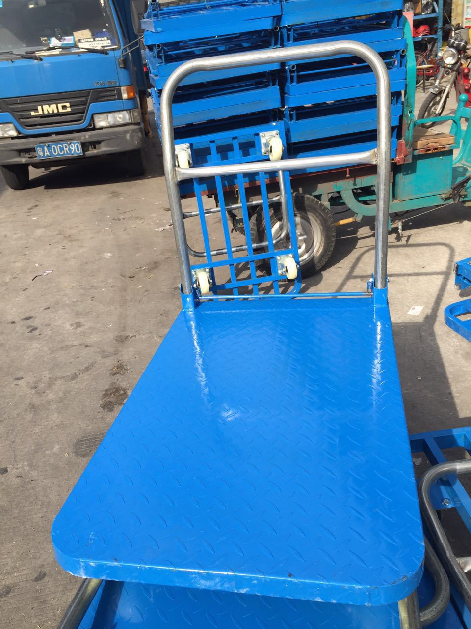 直销活把折叠平板车搬运车超市手推加厚花纹板工具车厂家生产