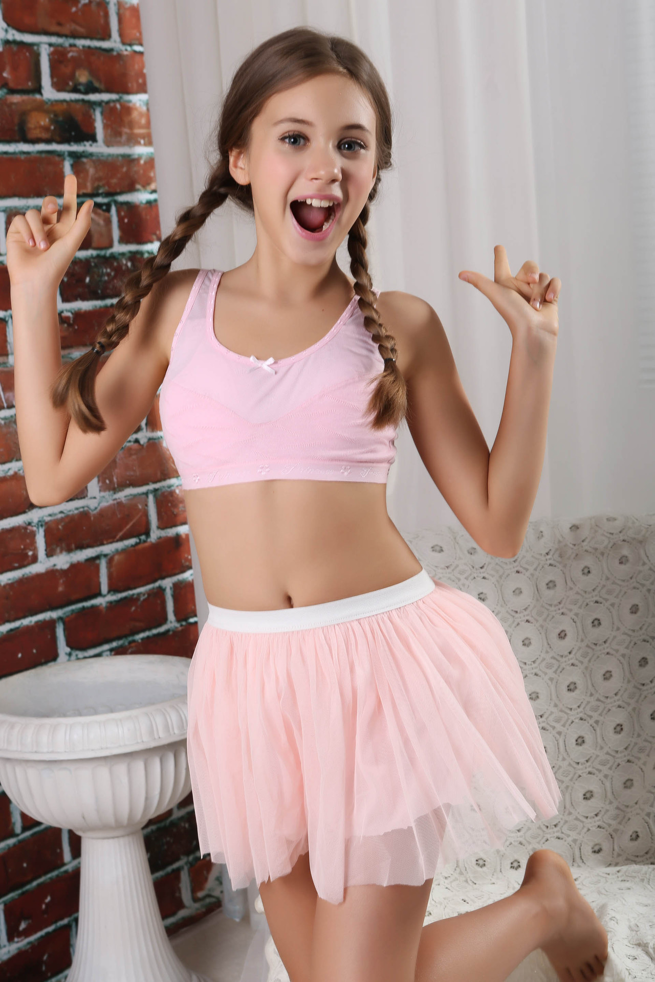 批发爱莉儿&欧萝拉少女发育期内衣儿童学生背心文胸纯棉无钢圈薄