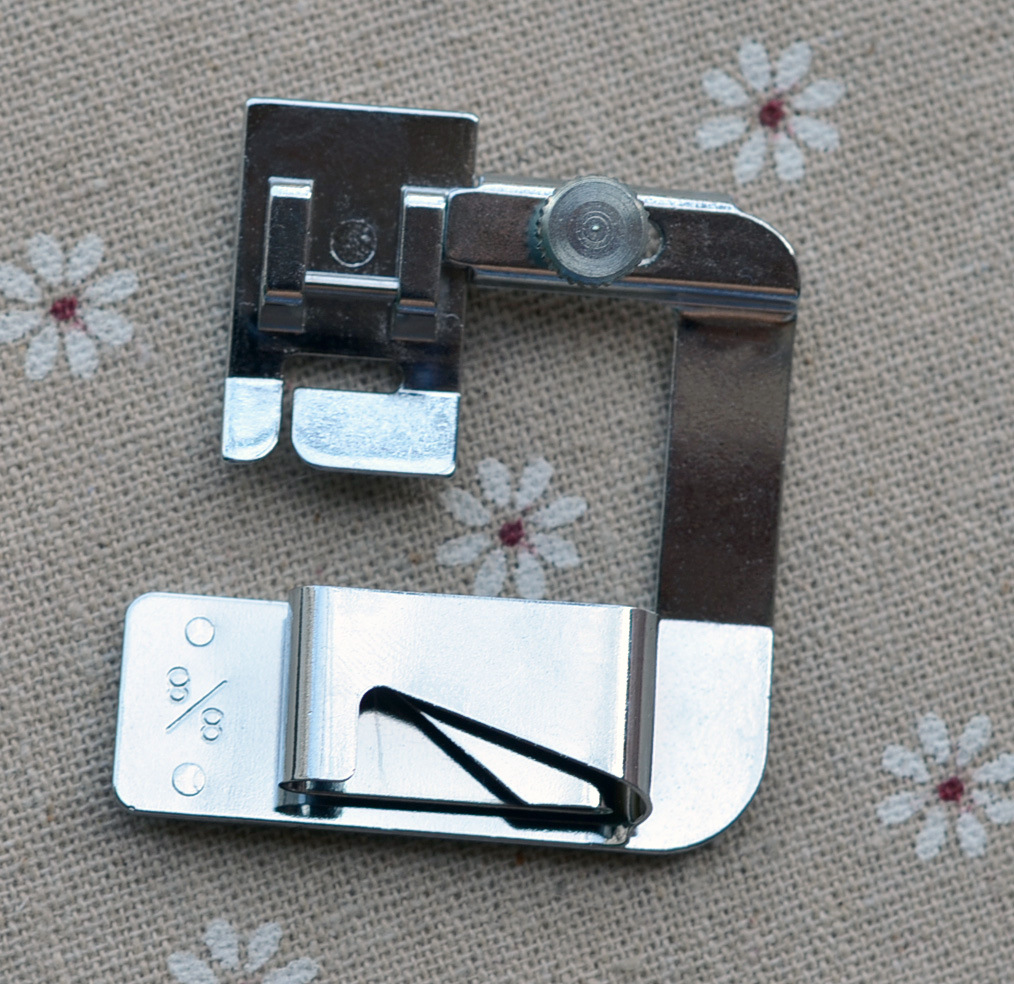 兄弟胜家蝴蝶真善美飞跃重机家用缝纫机 8/8英寸卷边25mm卷边压脚