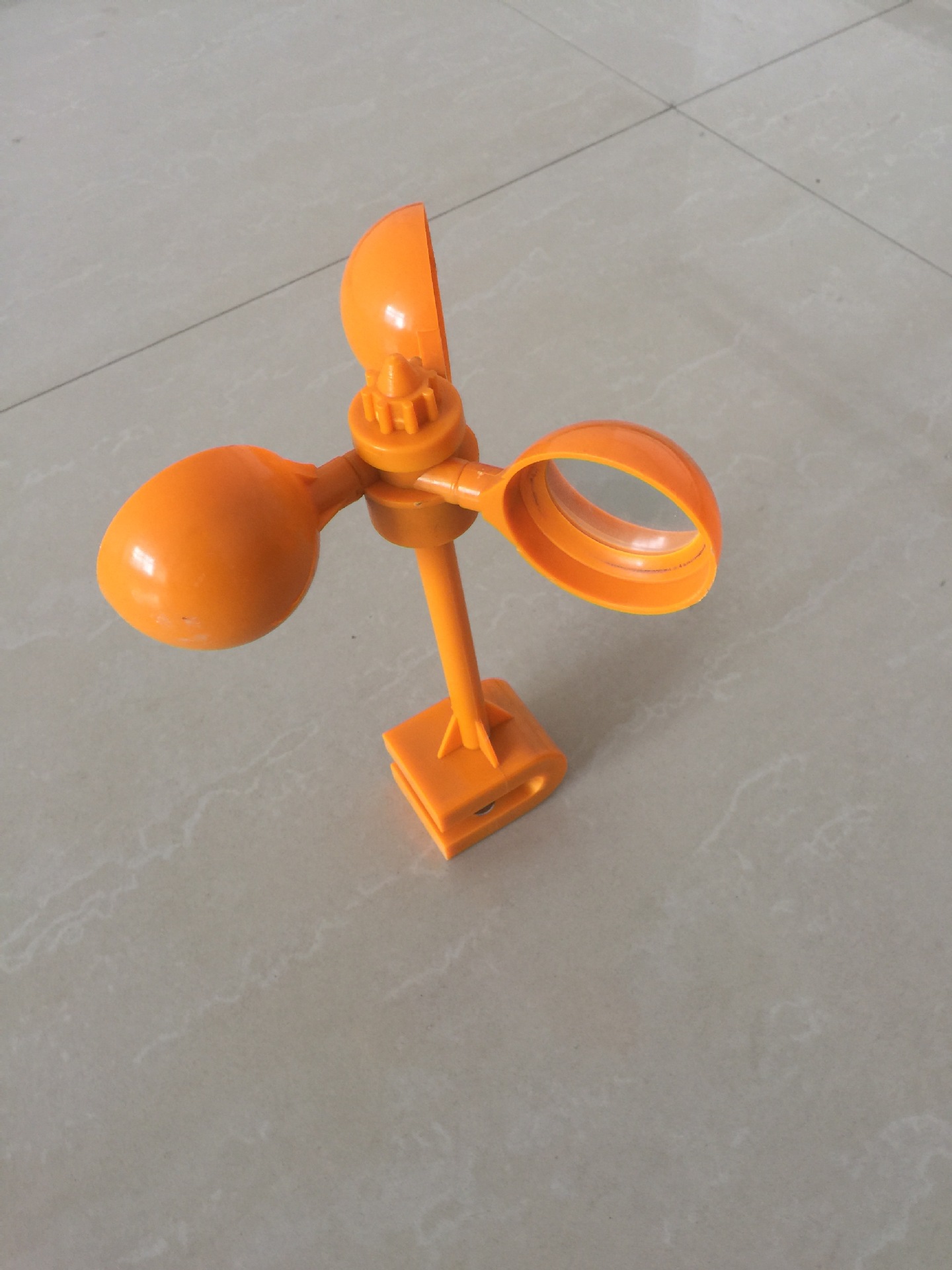 果园驱鸟器 风力驱鸟器 镜片驱鸟器 厂家直销优质保证