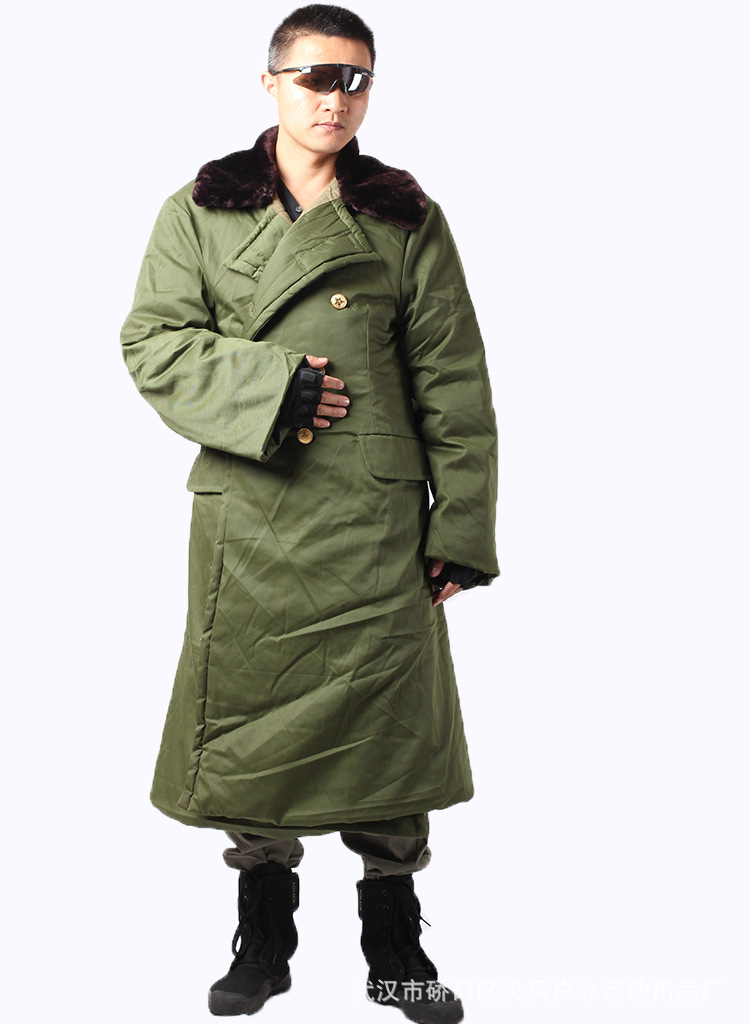 御寒效果超强,适用于居家,外出,寒冷工作环境,登山旅游等,既可当棉衣