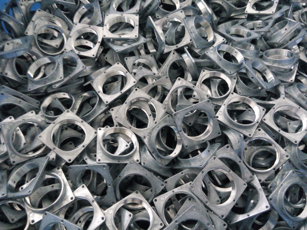 深圳五金厂供应,锌合金压铸,电脑锣,数控cnc等五金加工