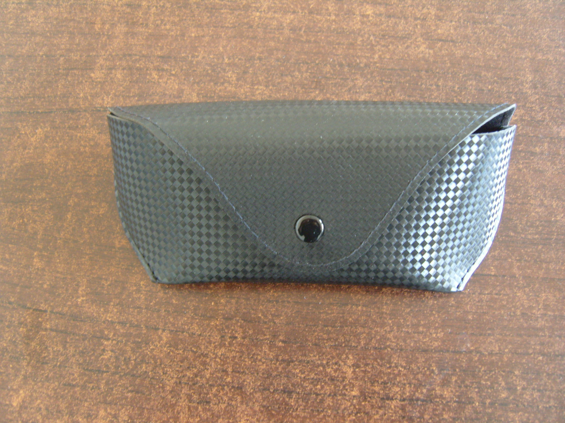 眼镜盒皮革墨镜盒软包按扣太阳镜盒可印logo厂