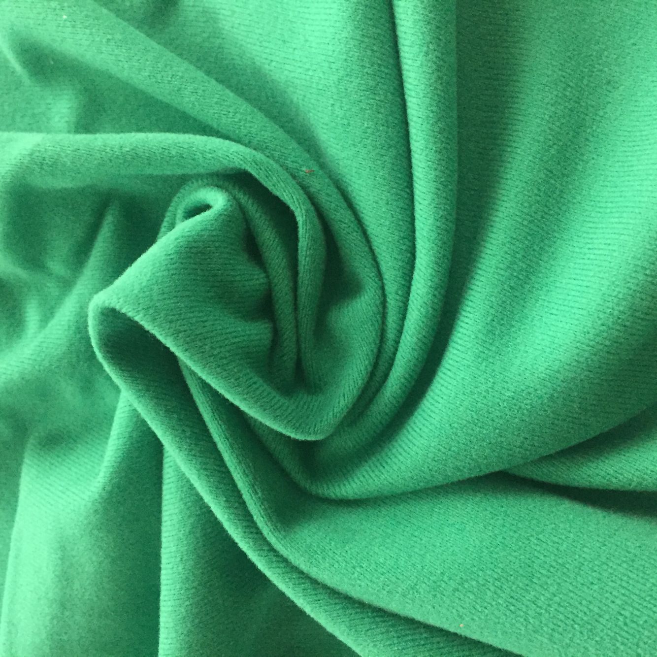 湖州经编工厂全涤运动服校服金光绒面料250g加厚染料环保现货