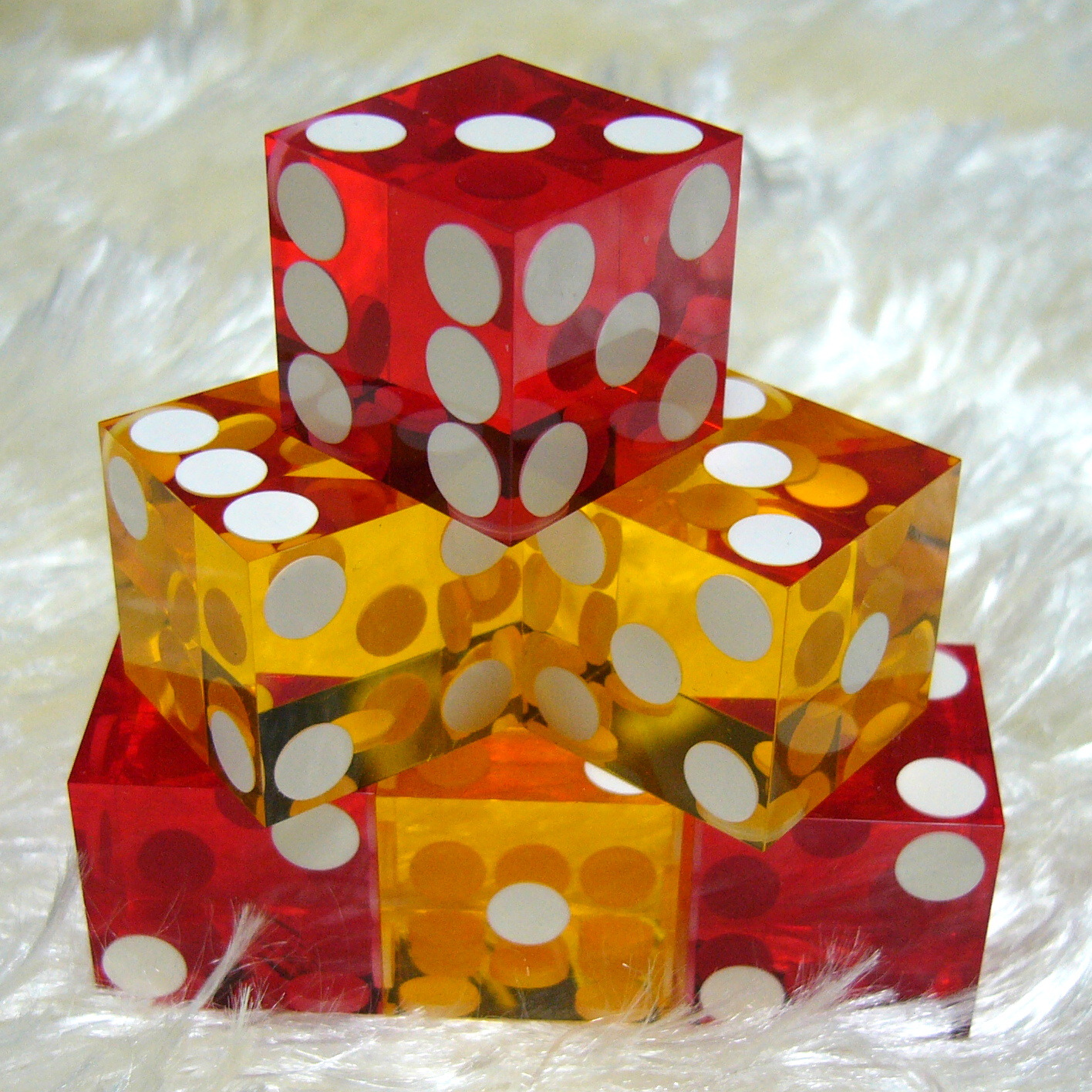 供应现货19mm精密亚克力点数骰子 出口德国高档直角色子批发