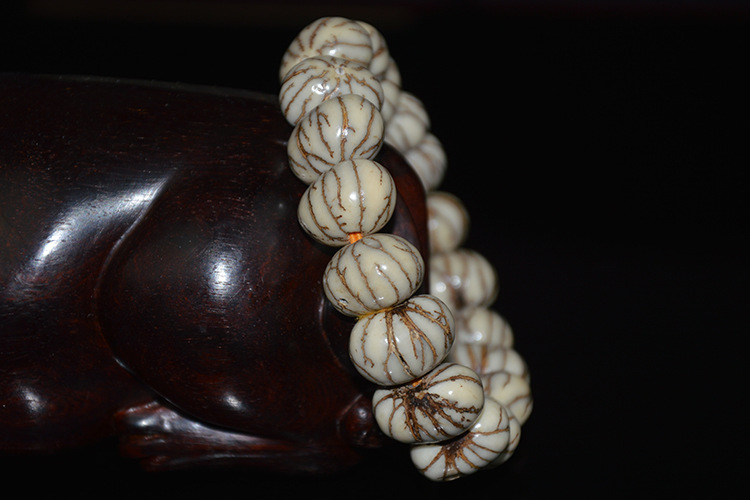 厂家批发大金线菩提子手串天然金线银线菩提佛珠手链地摊货源