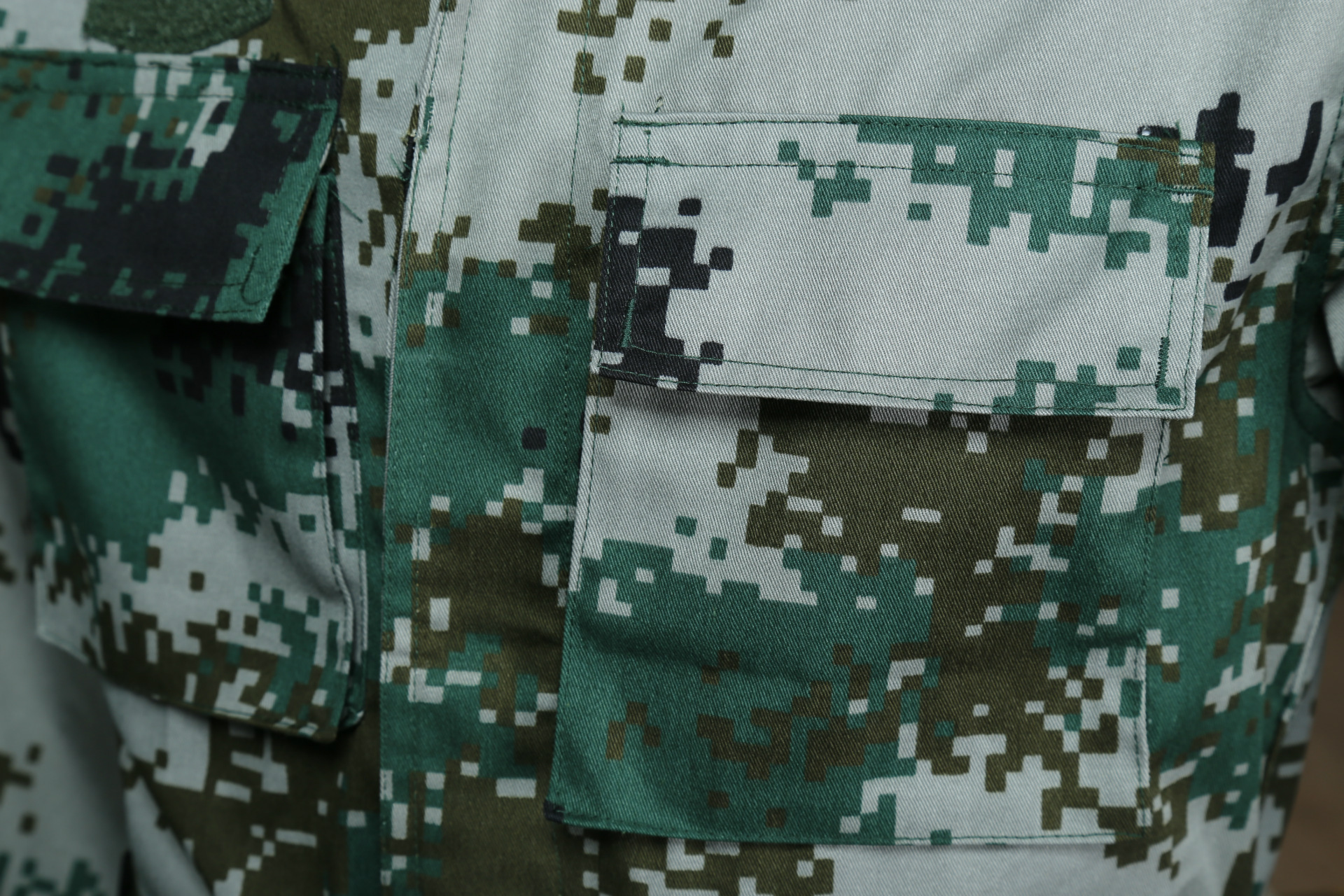 正品07丛林迷彩服套装男女数码军训服春秋