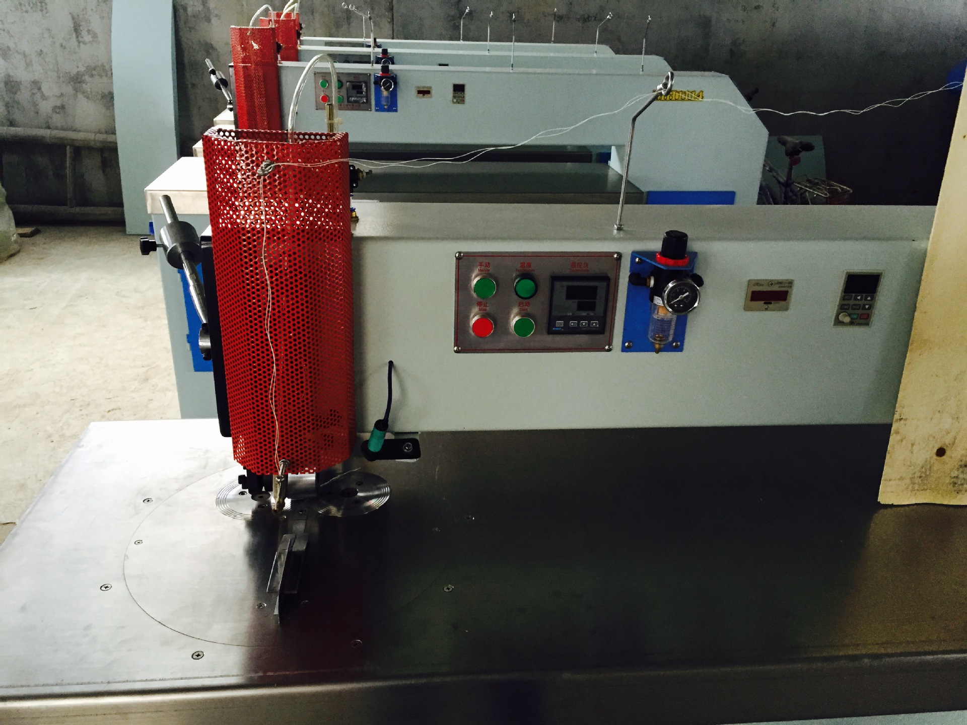 厂家直销 自动拼缝机 木皮拼接机 缝皮机