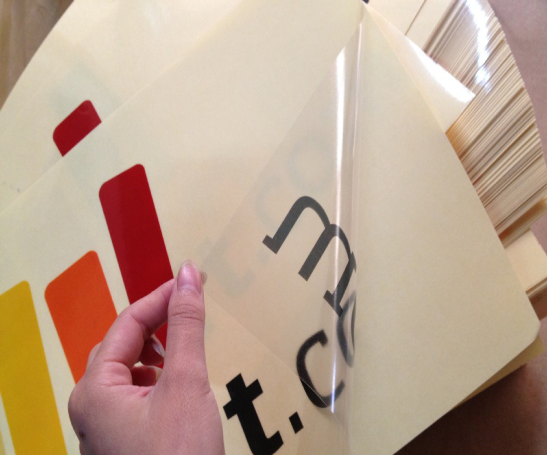 厂家定做彩色透明塑料不干胶贴纸不干胶标签不干胶印刷pvc不干胶