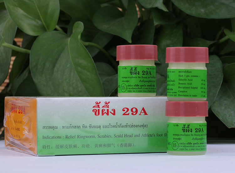 【名称】泰国癣膏【产品作用】对顽癣,湿疹,香港手,香港脚,皮肤炎