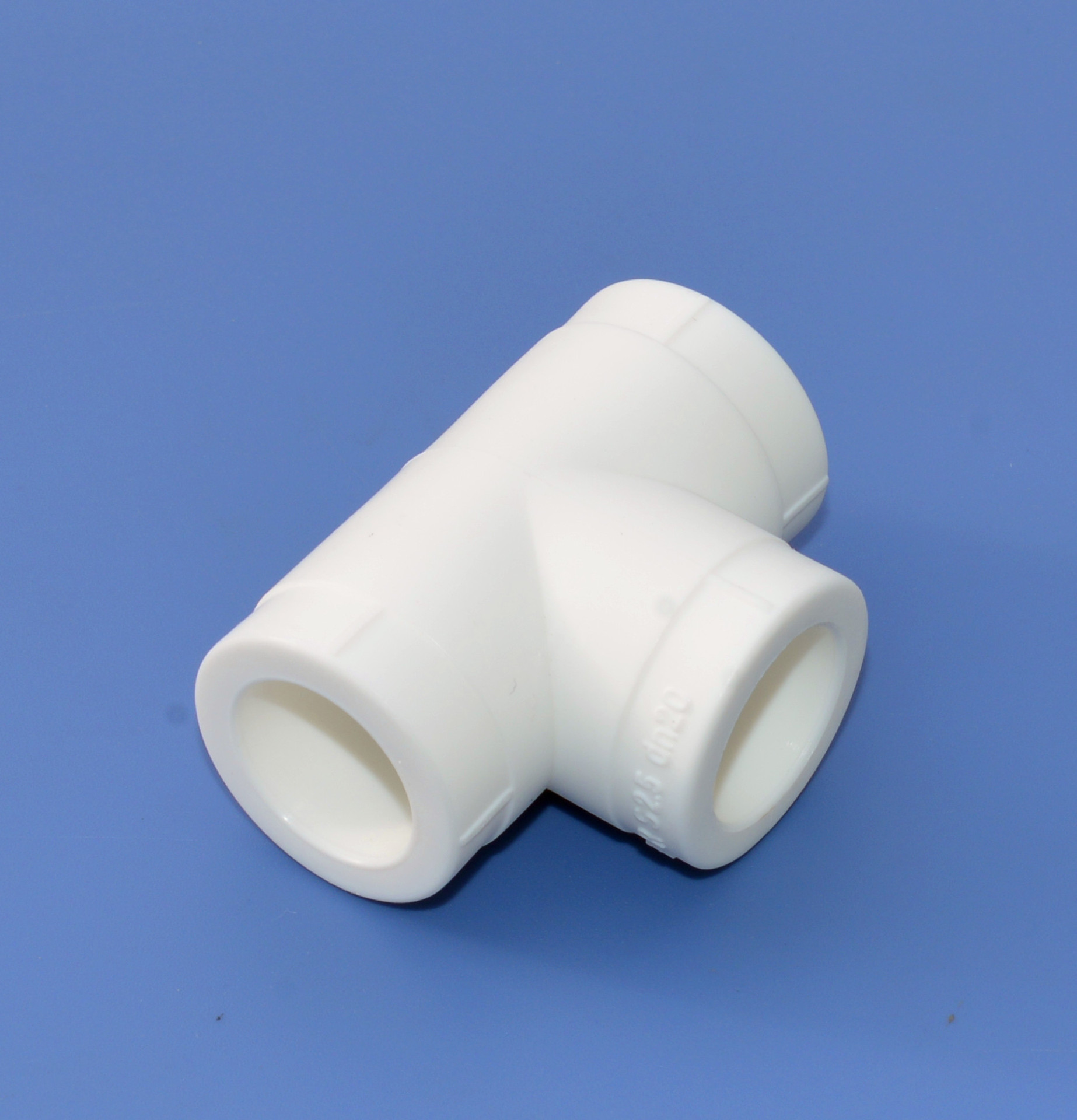 供应厂家直销专业生产销售批发国标精品ppr管件三通