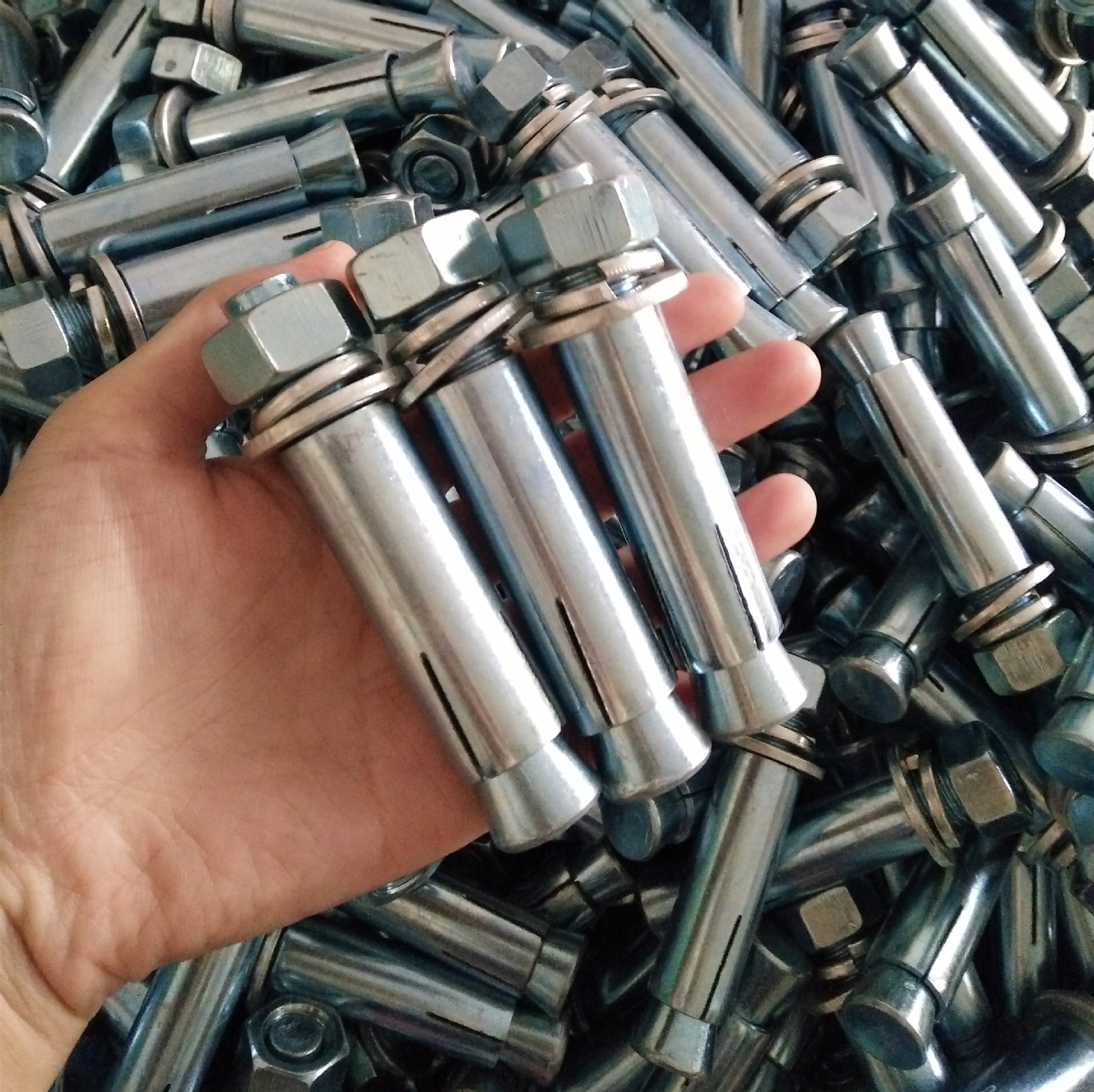 膨胀螺丝膨胀螺栓国标现货厂家批发规格齐全m1080m1280