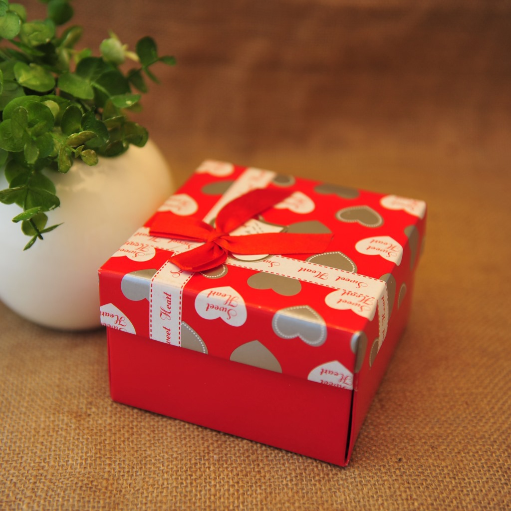 创意喜糖盒子纸盒婚庆用品 w-383礼盒 2015新款批发义乌货源