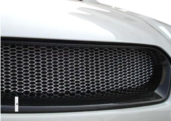 斯巴鲁力狮碳纤维中网改装进化