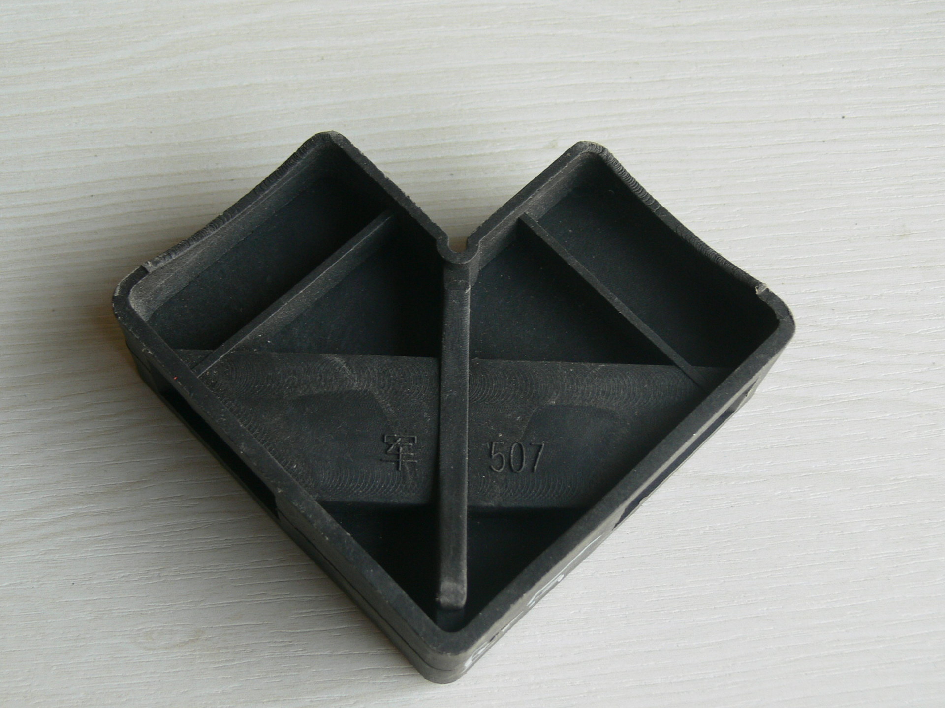 塑料角码万能塑料角码门窗角码钛镁合金角码