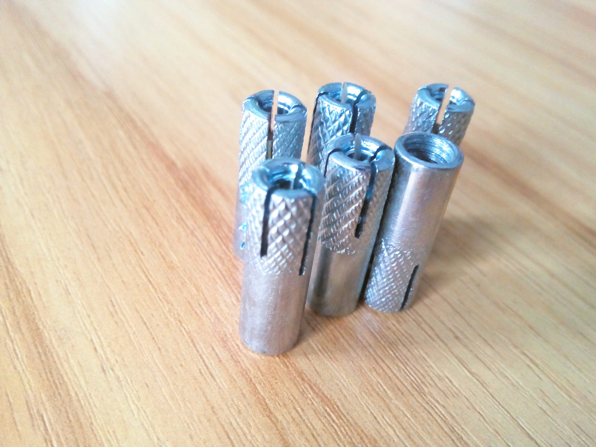 镀锌镀彩国标内迫壁虎 内爆 内爆壁虎 内迫膨胀 m6-20