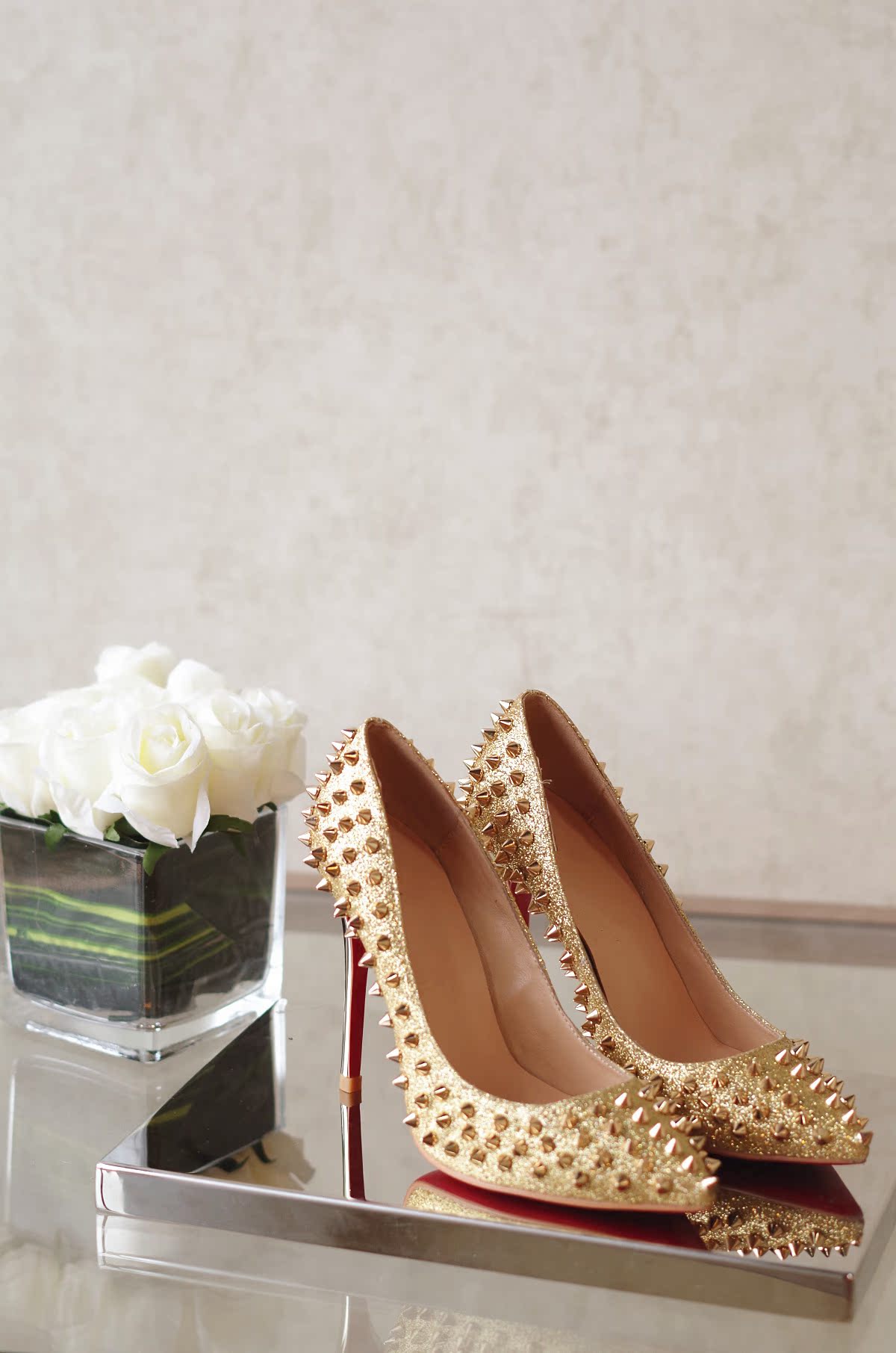 15钱夫人雪梨心霓儿同款恨天高亮片铆钉防狼鞋超高跟单鞋