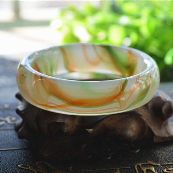 批发七彩玛瑙手镯多色五彩飘红绿花仿玉手镯 玻璃镯子地摊货礼品