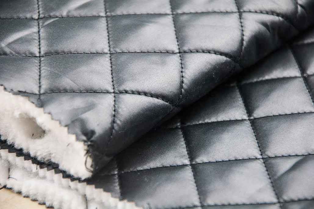 春亚纺油压(印花)绗棉夹棉面料 绗棉里衬