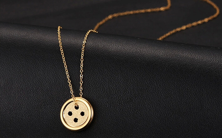 s925银幸运纽扣项链吊坠 热播韩剧女韩版 短款锁骨链女友礼物