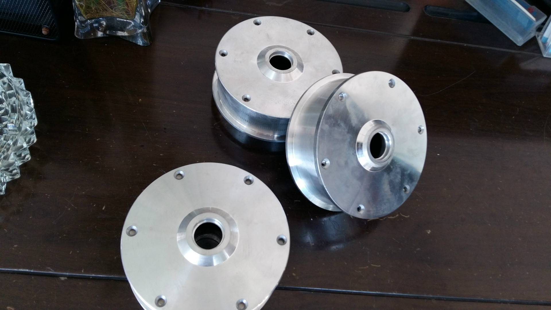 供应动平衡车轮毂