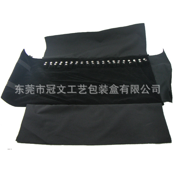 全黑项链珠宝卷