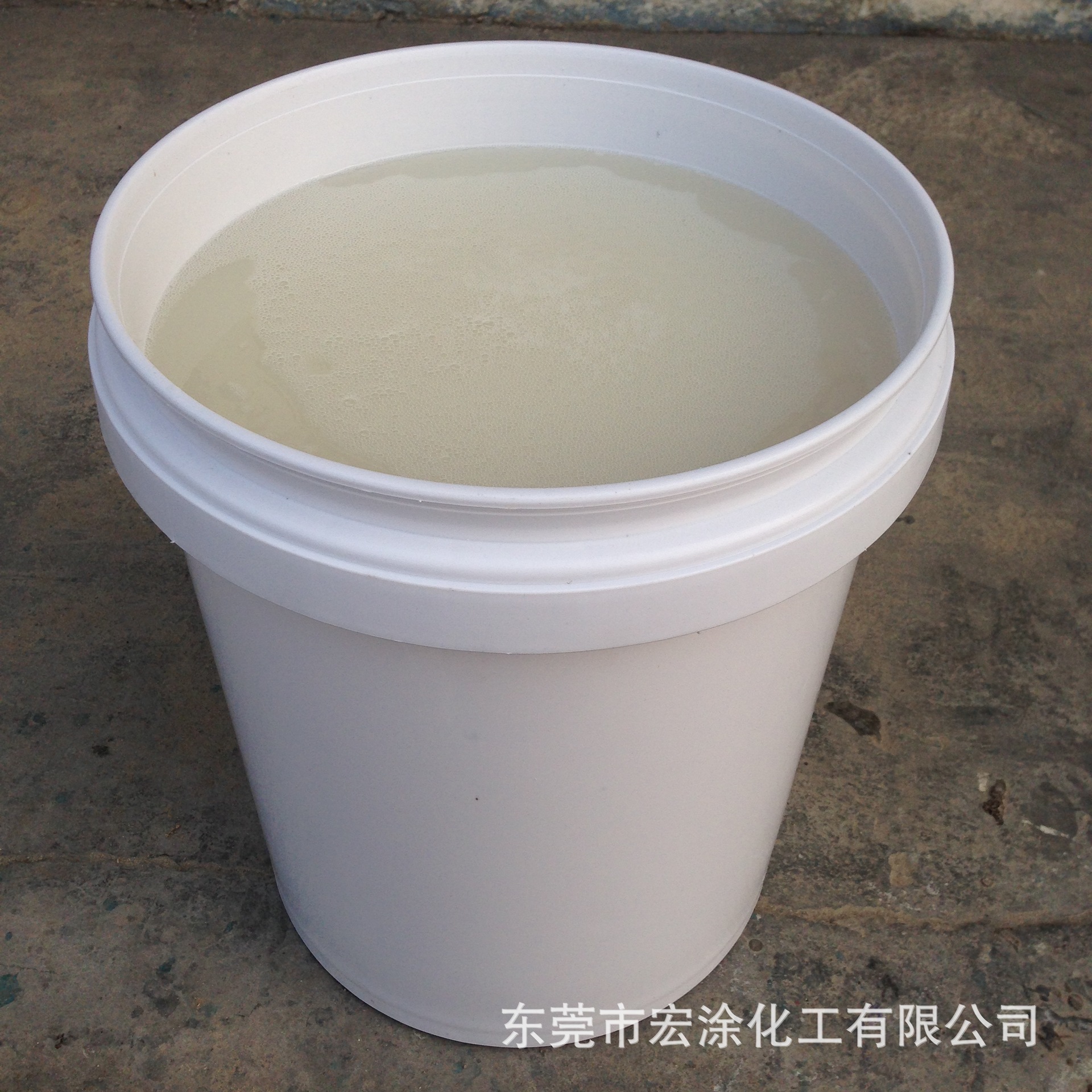 【产品说明】 该产品具有高级弹性橡胶般独特爽滑柔和手感及质感效果