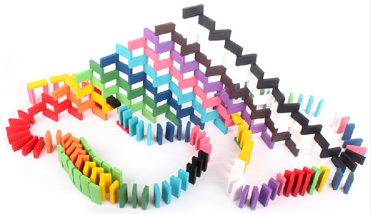 120片10色多米诺机关骨牌木制早教益智儿童成人玩具码牌器