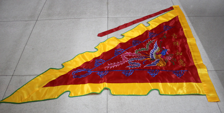 红色黄色宗教双面刺绣 龙凤旗 舞龙舞狮大号三角龙凤旗帜