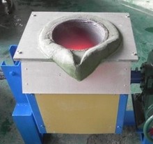 供应告诉你哪有卖小型熔铝炉，电磁感应熔铝炉生产厂家
