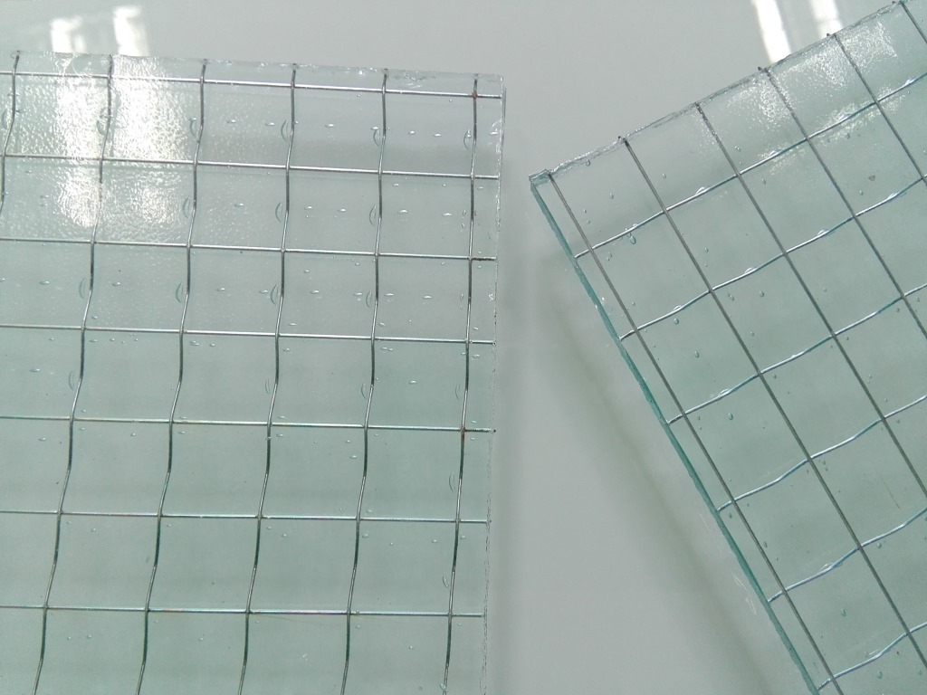 钢化夹铁丝玻璃 钢化铁丝隔断防火玻璃