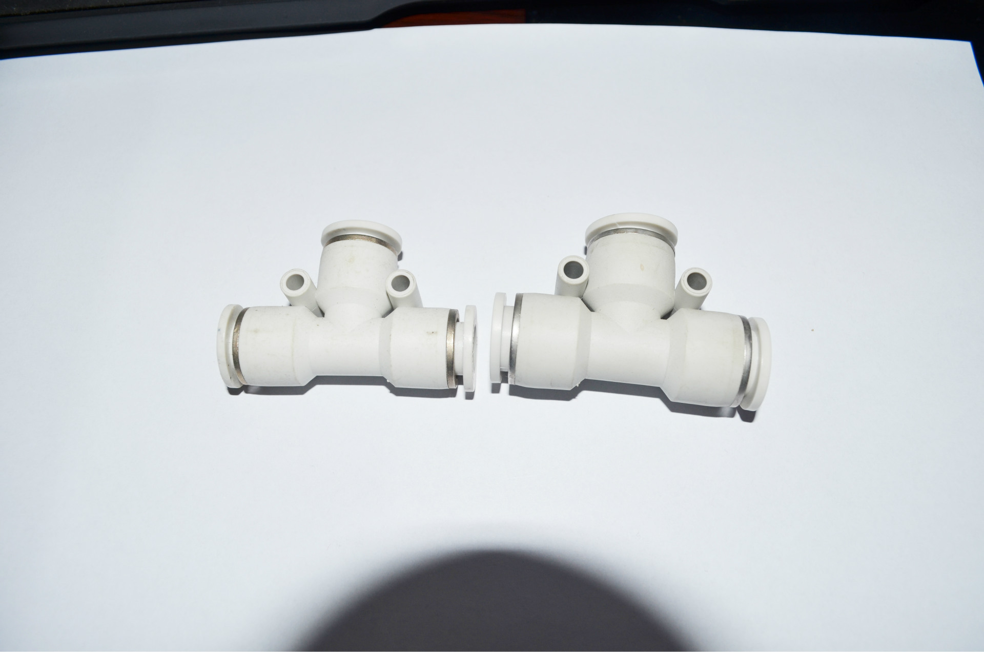 卡通式t型三通气动快插接头 高压气动快插接头 英制塑料快插接头